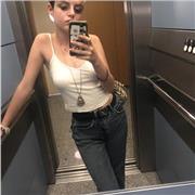 Estudiante de batchillerato científico, apasionada por las matemáticas y las ciencias y aspirante a estudiar medicina. Para niños de hasta 15 años